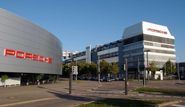 Porsche - Hauptsitz der SE und Werk in Zuffenhausen