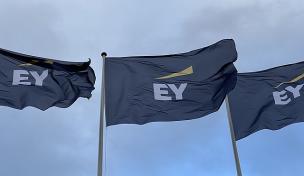 Logo von EY